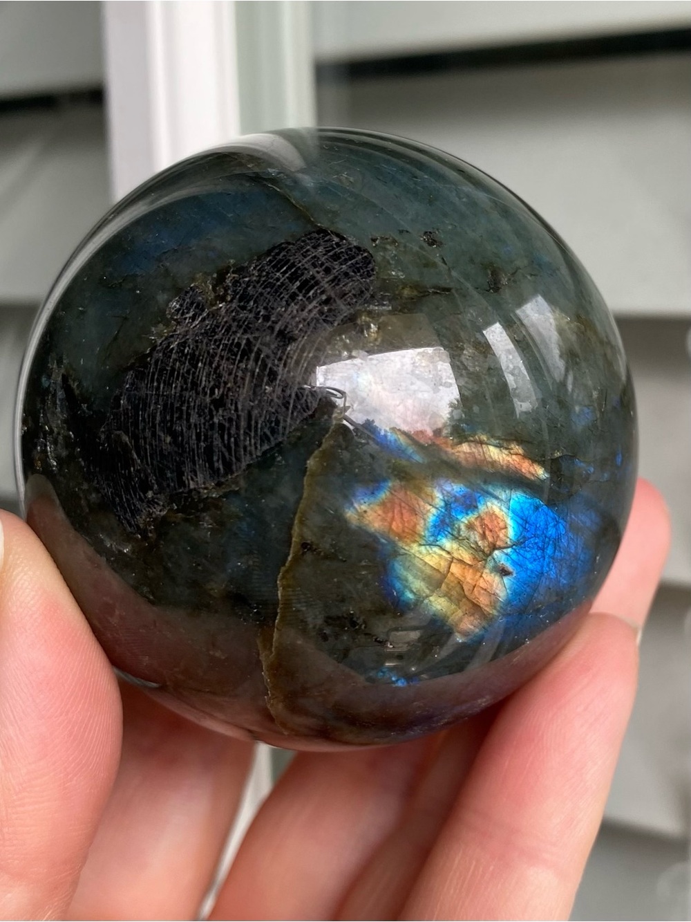 ✨ 2.22” High-Grade Labradorite Sphere ✨ - Picture 6 of 13